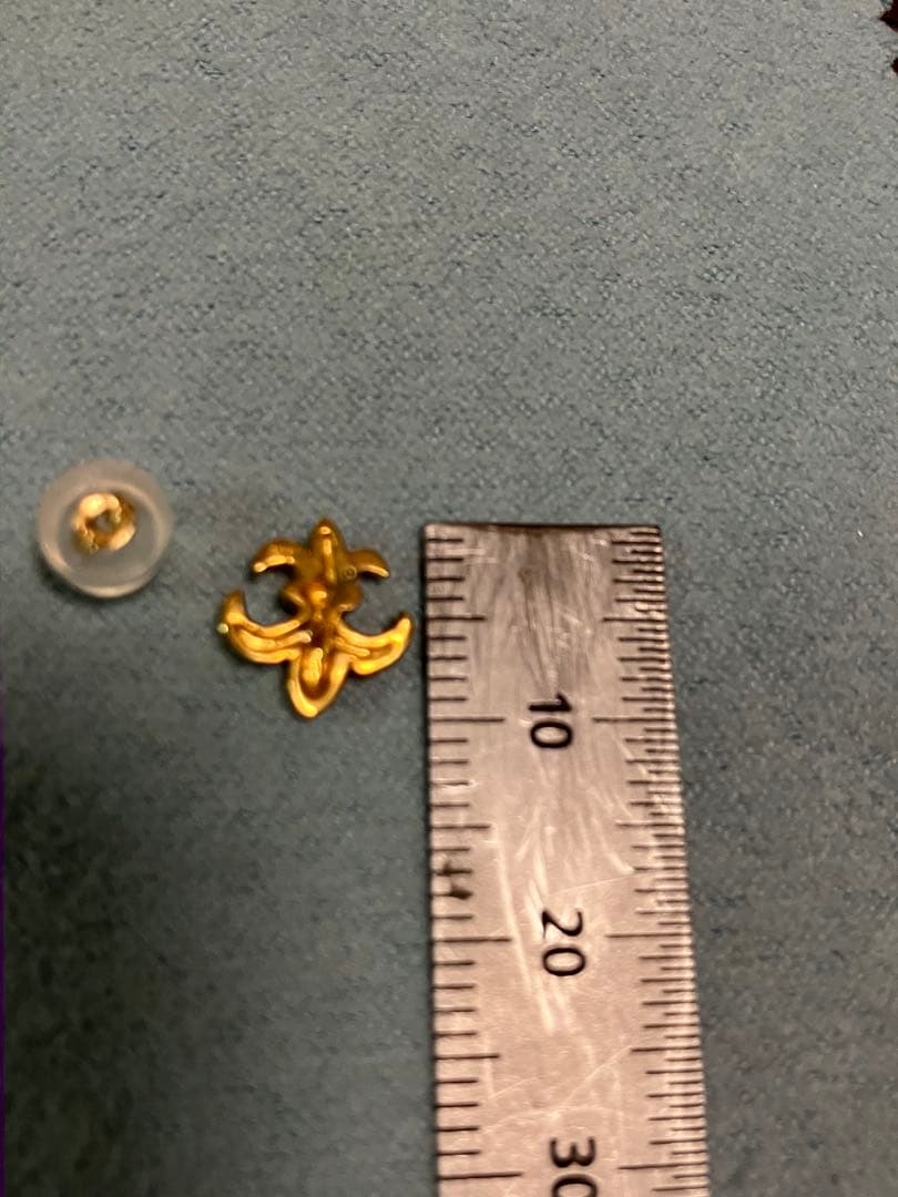純金 ピアス メンズ 片耳 24金 ユリの紋章 スタッドピアス ポスト 18金