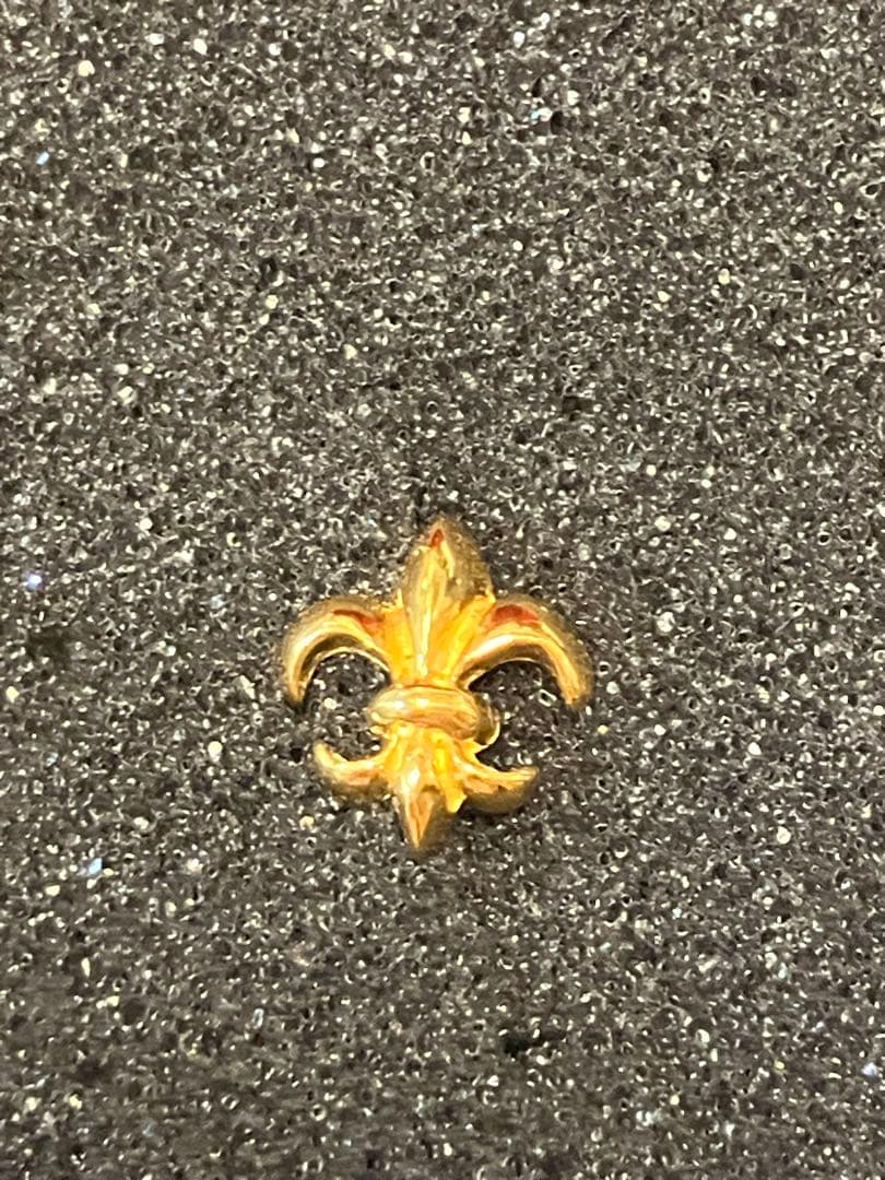 純金 ピアス メンズ 片耳 24金 ユリの紋章 スタッドピアス ポスト 18金