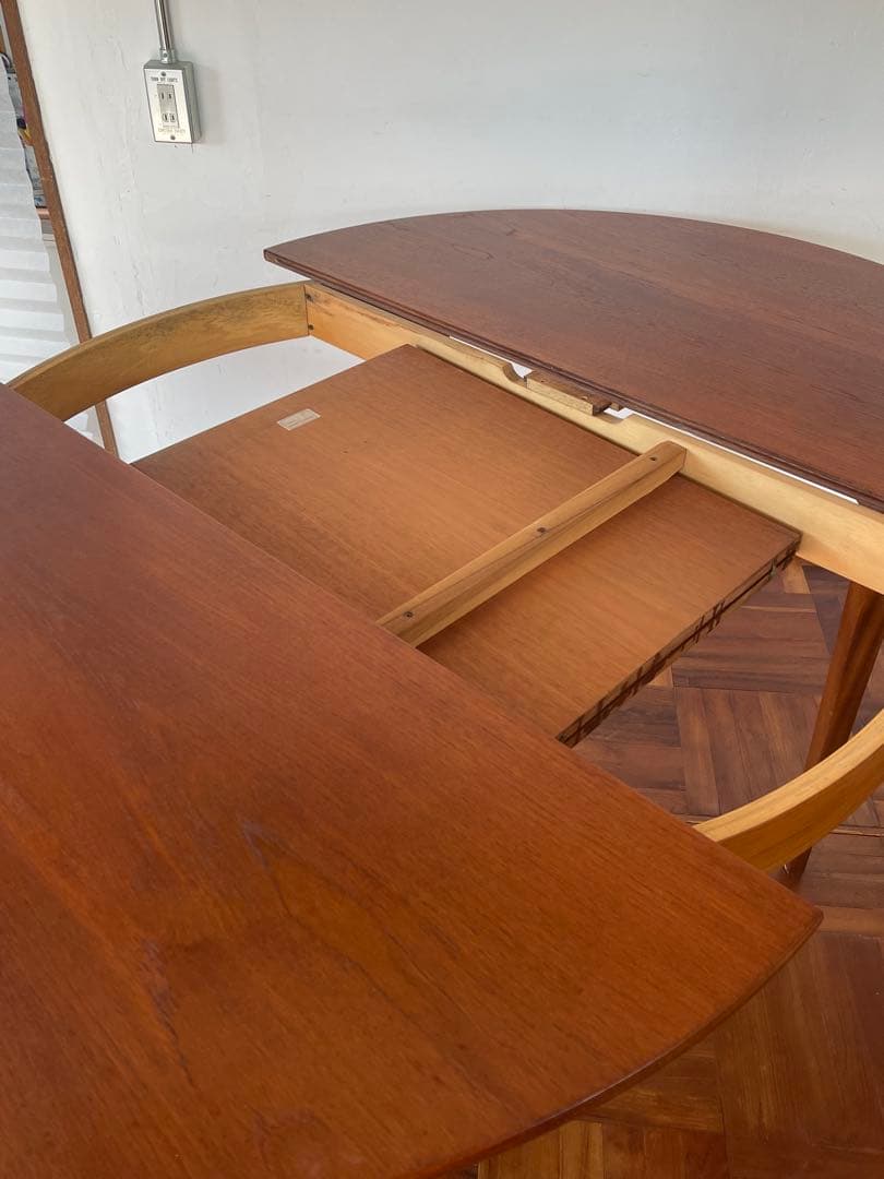 イギリス ヴィンテージ チーク ラウンド エクステンション ダイニング テーブル