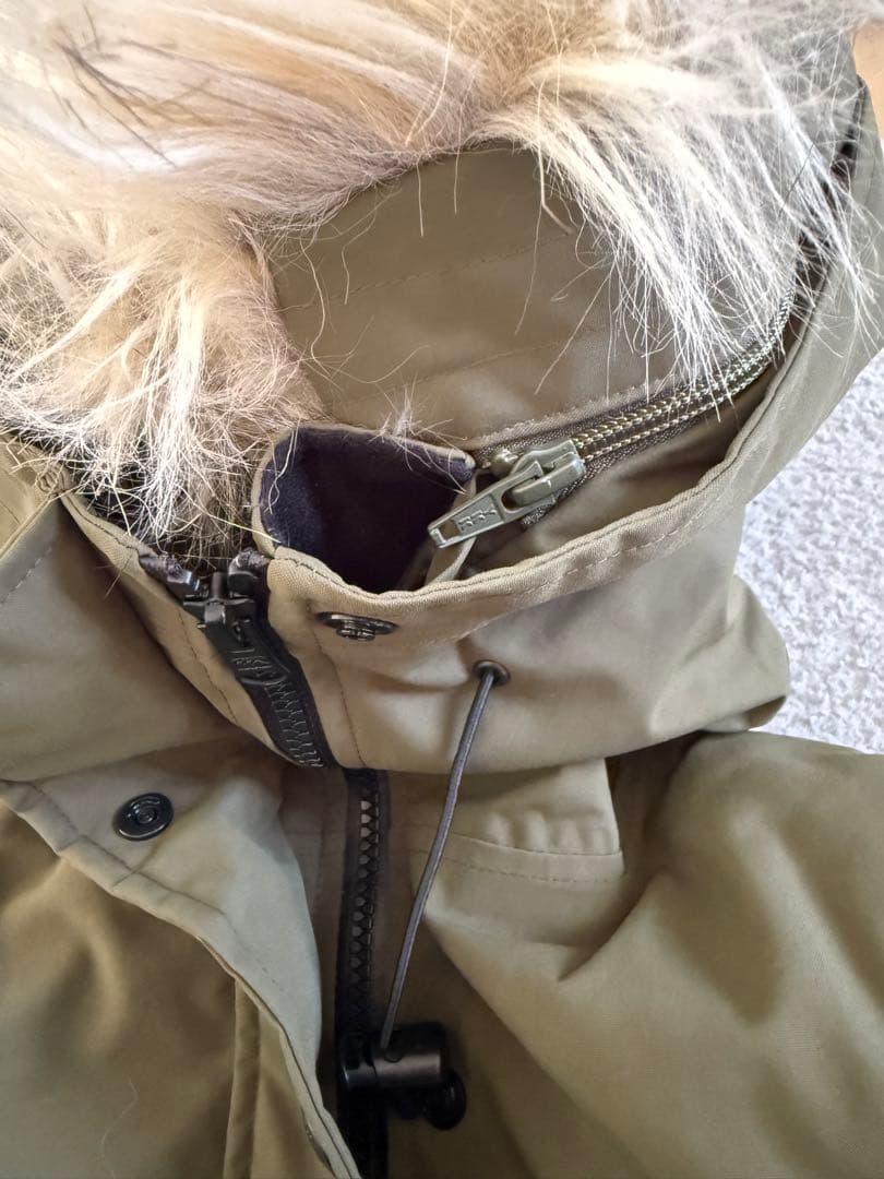 ♦︎極美品　Canterbury カンタベリー　インバーカーギルダウンコート　M