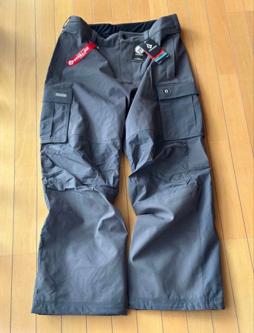【撥水最強】新品未使用 Lサイズ スノーボードパンツ volcom