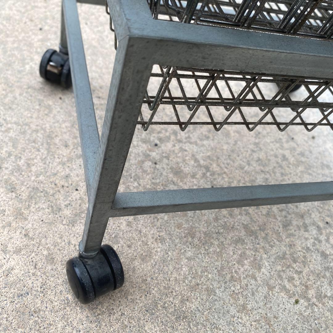 キャスター付き　スチールラック　おしゃれ　レトロ