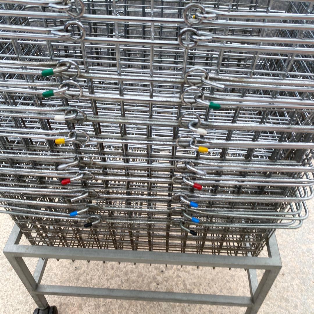 キャスター付き　スチールラック　おしゃれ　レトロ