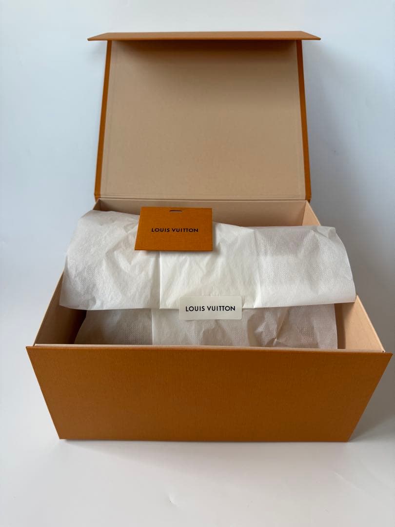 【美品】ルイヴィトン キャップ LVマイン モノグラム ベージュ 箱付