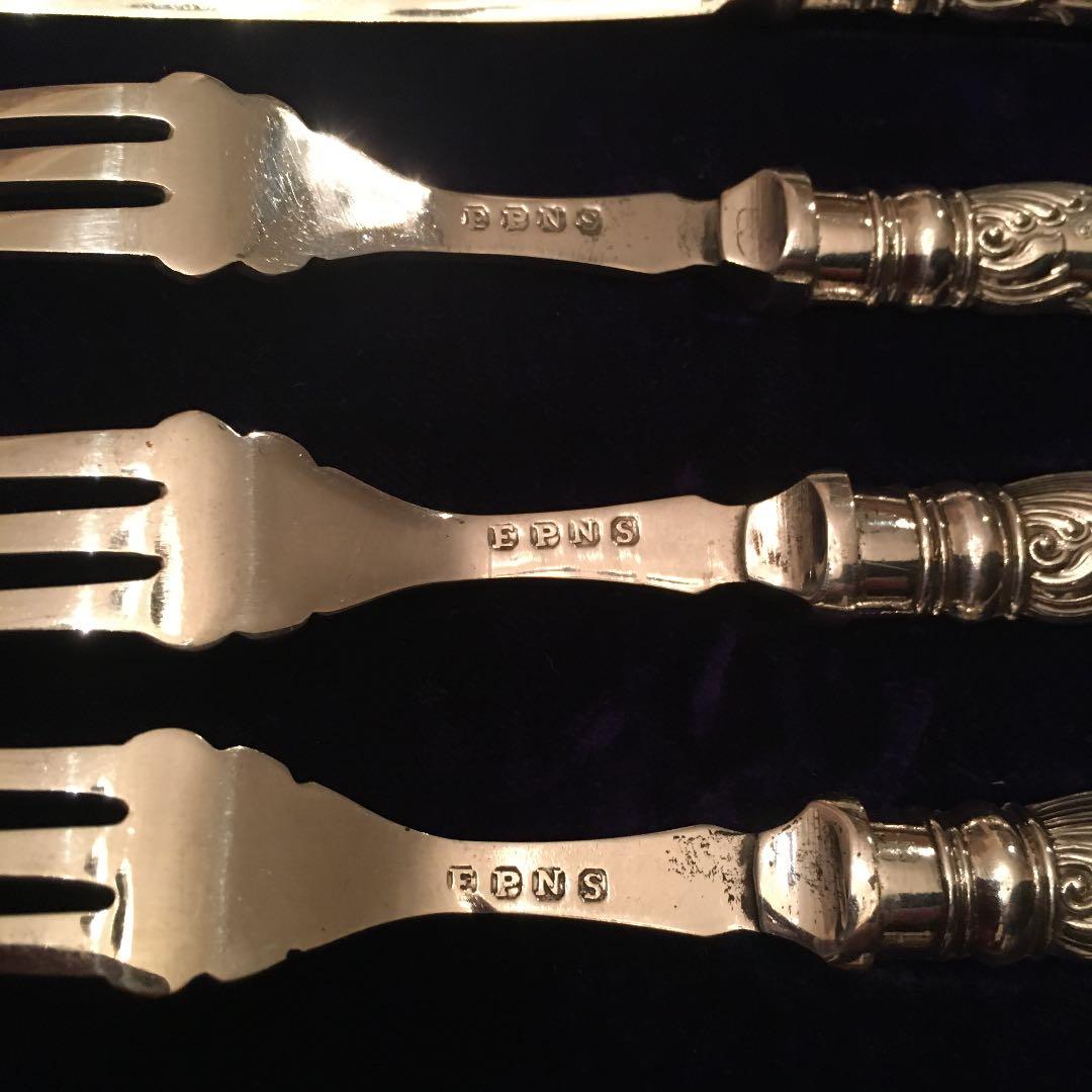 再お値下げ！英国製アンティーク純銀ナイフとフォーク12本お箱入り