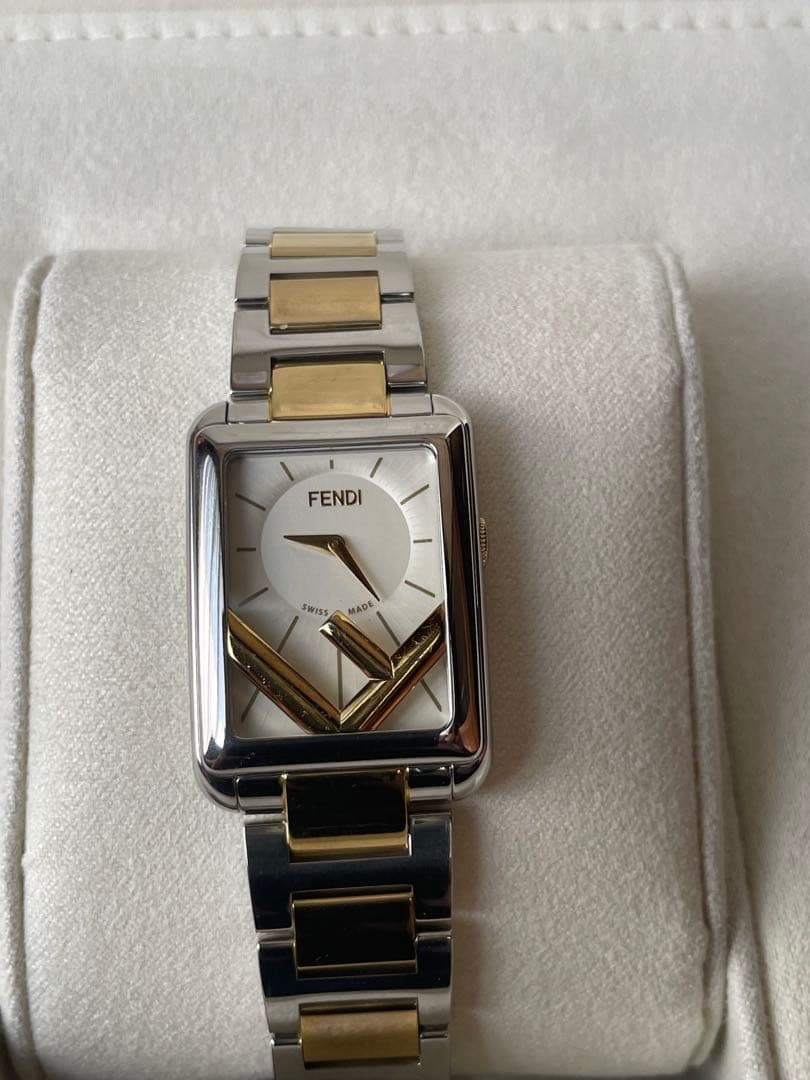 フェンディ時計　正規店購入