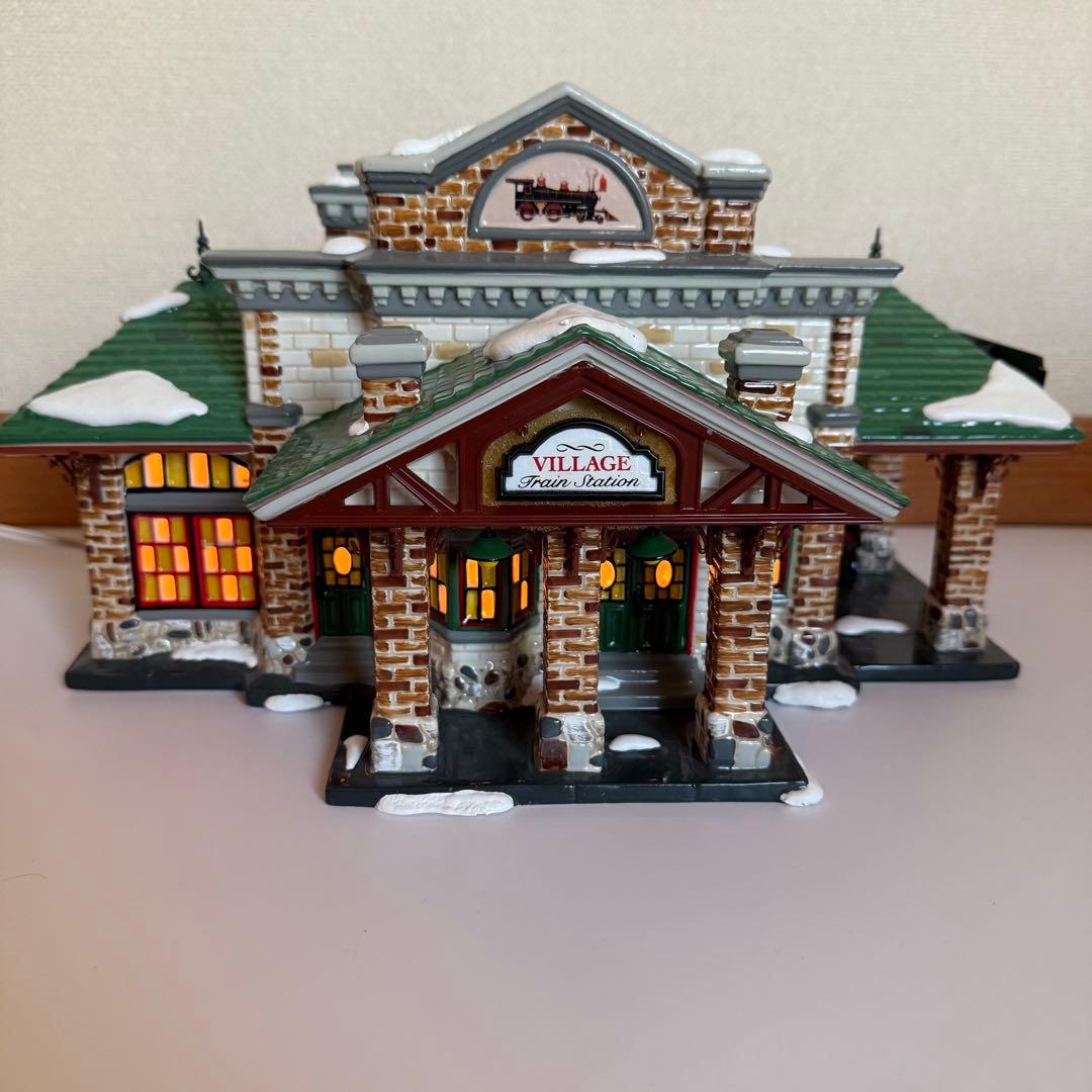クリスマス フィギュア 鉄道の駅 デパートメント56 ミニチュアハウス