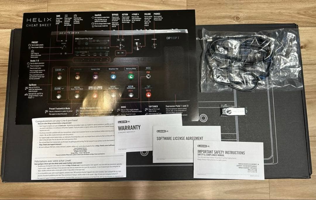 ★最終値下　美品 Line6 Helix Floor マルチエフェクター