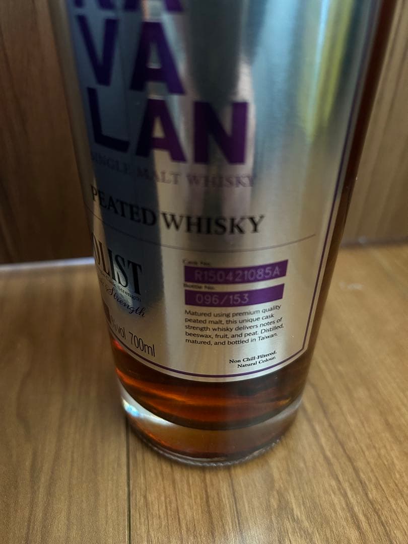 ウイスキー KAVALAN SOLIST Peated Whisky 700ml 58%