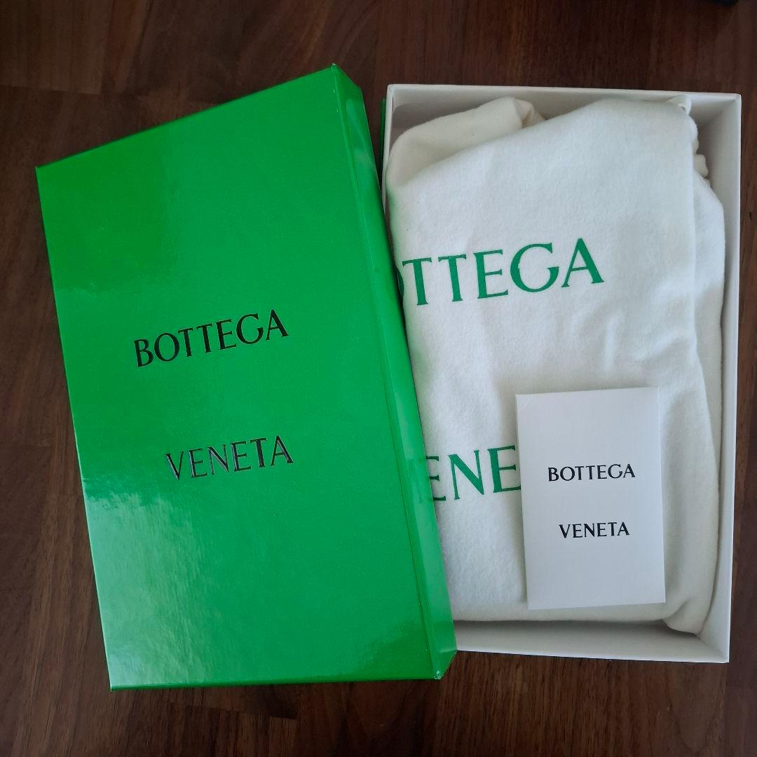 BOTTEGA VENETA 長財布レザー ラウンドファスナー 緑ファスナー破損