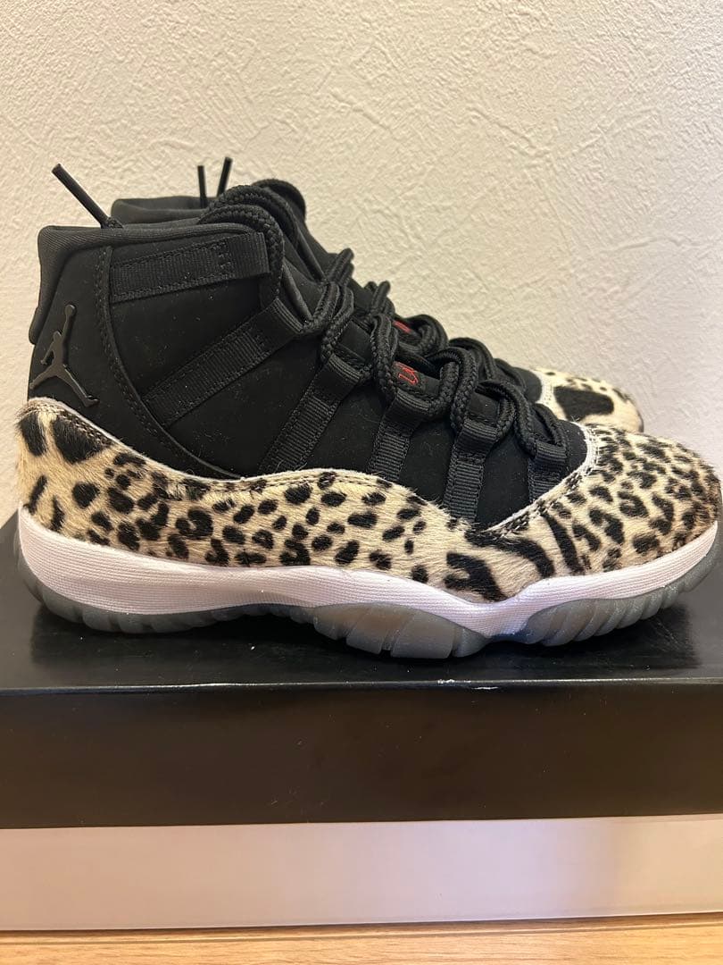 靴 AIR JORDAN 11 RETRO 24.5cm