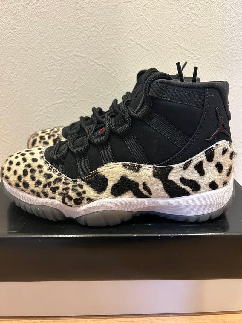 靴 AIR JORDAN 11 RETRO 24.5cm