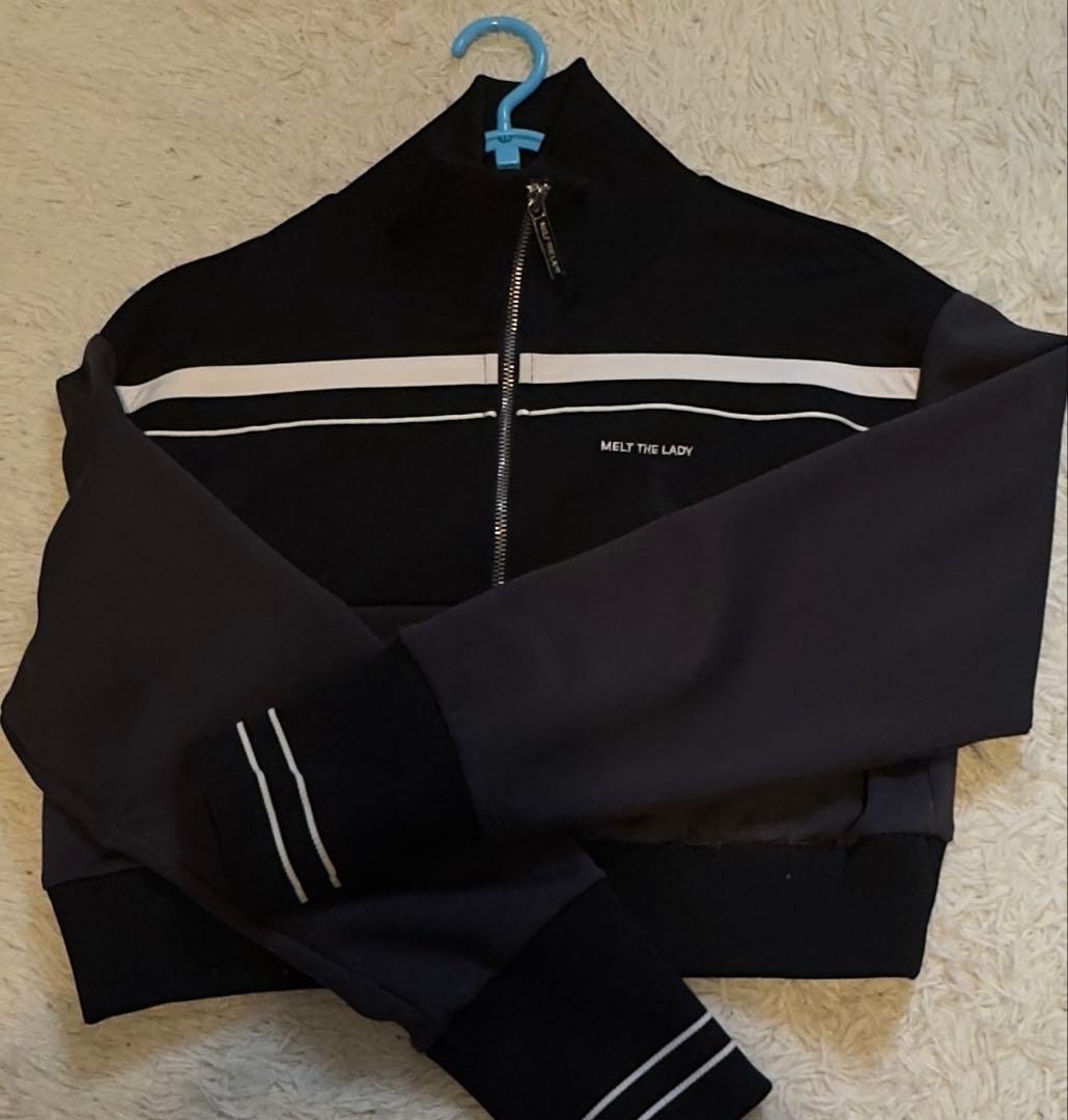 トップス melt the lady