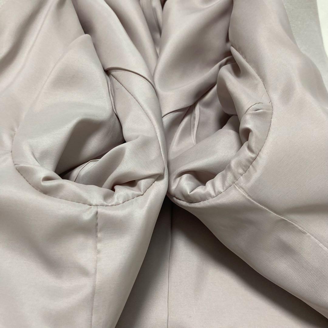 美品　インディヴィINDIVI ノーカラーパンツスーツ　ベージュ系　サイズ36