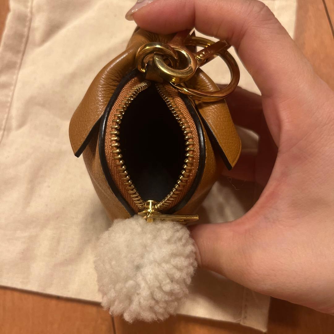 LOEWE うさき型キーホルダー キーリング