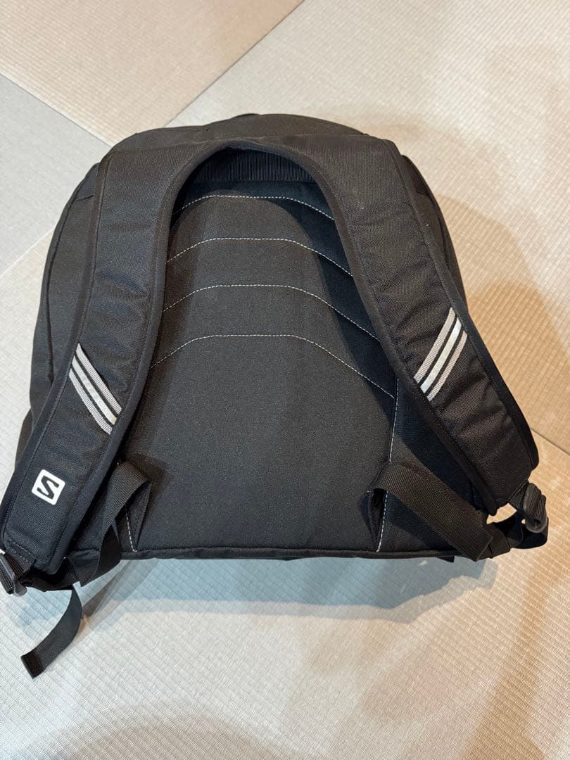 Salomon バックパック 黒