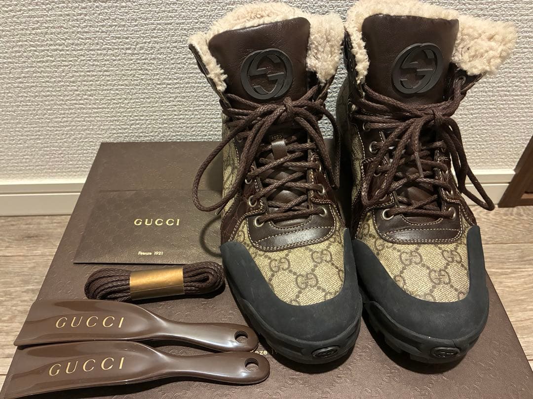 GUCCI ファー付きブーツ 7