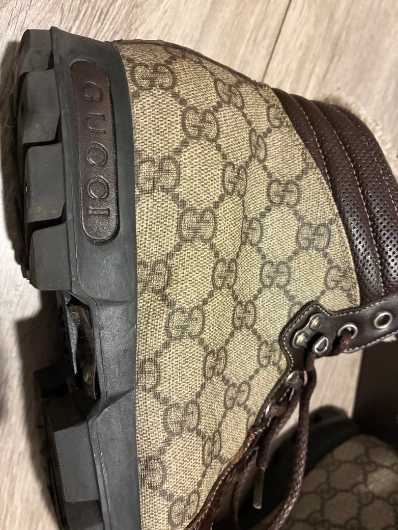 GUCCI ファー付きブーツ 7