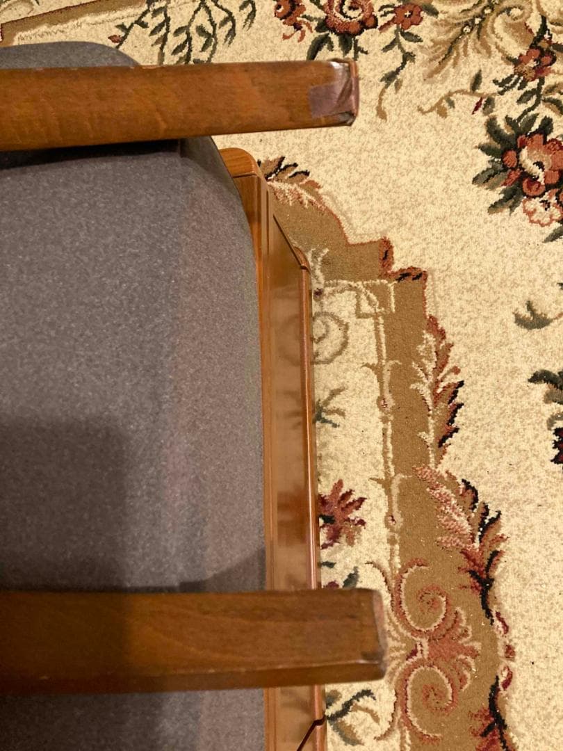 アンティーク／ダイニングチェア／ブラウン／猫脚／彫刻デザイン／ベロア調