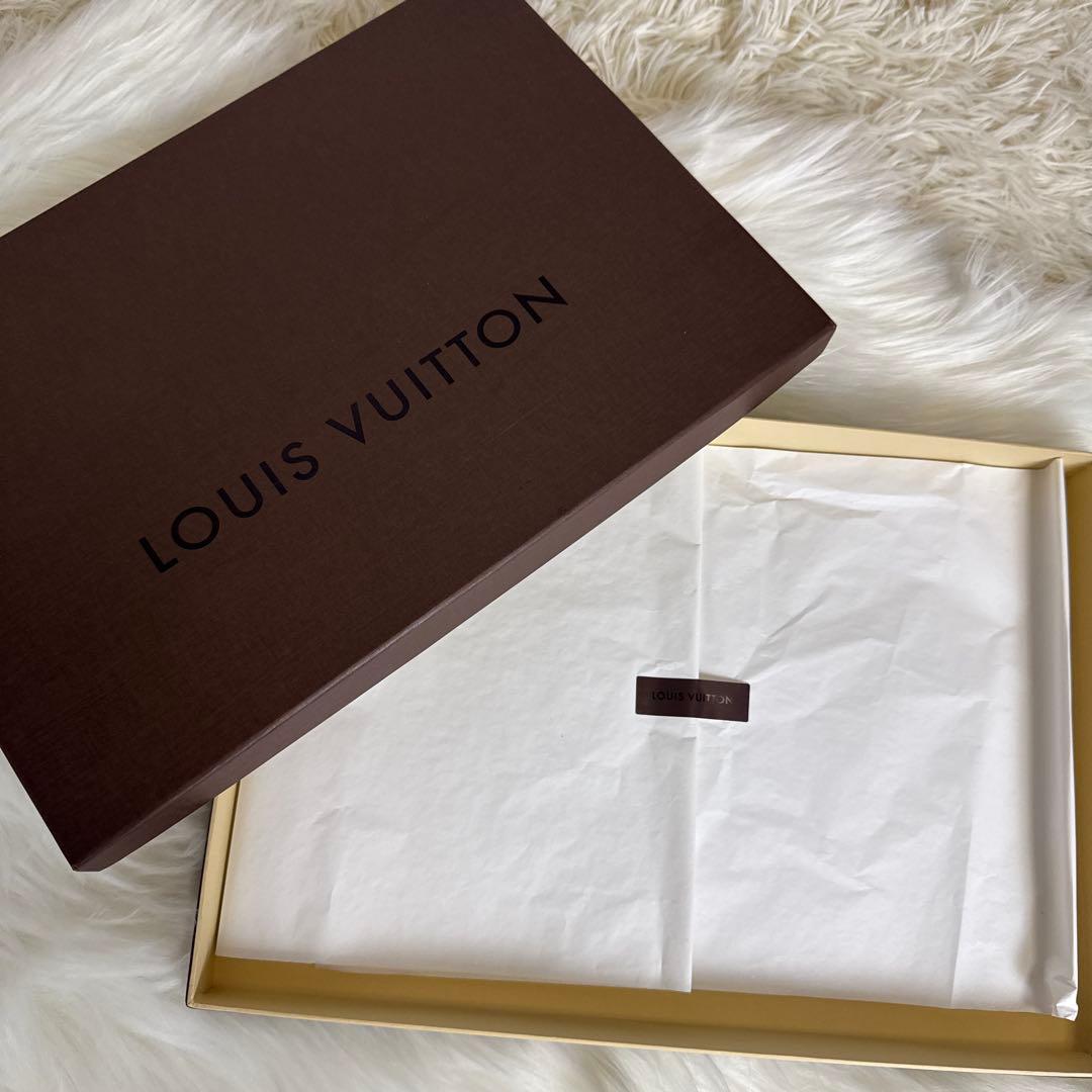 ルイヴィトン　ロゴマフラー　カシミヤ100% ユニセックス