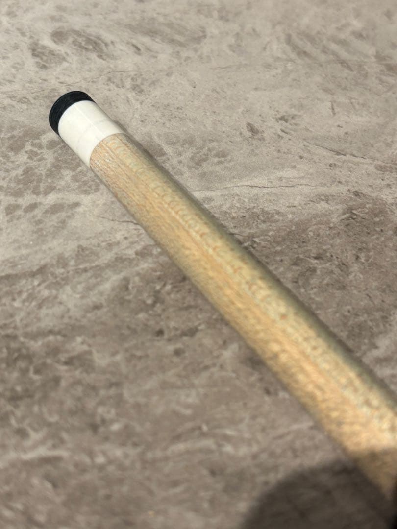 プレデター　アイコン　Predator IKON ビリヤード　キュー