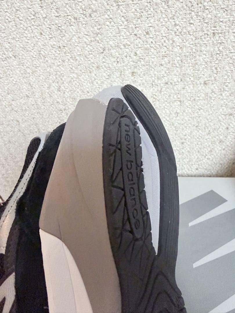 ニューバランス　W990BK6 黒✖️白　24.5cm