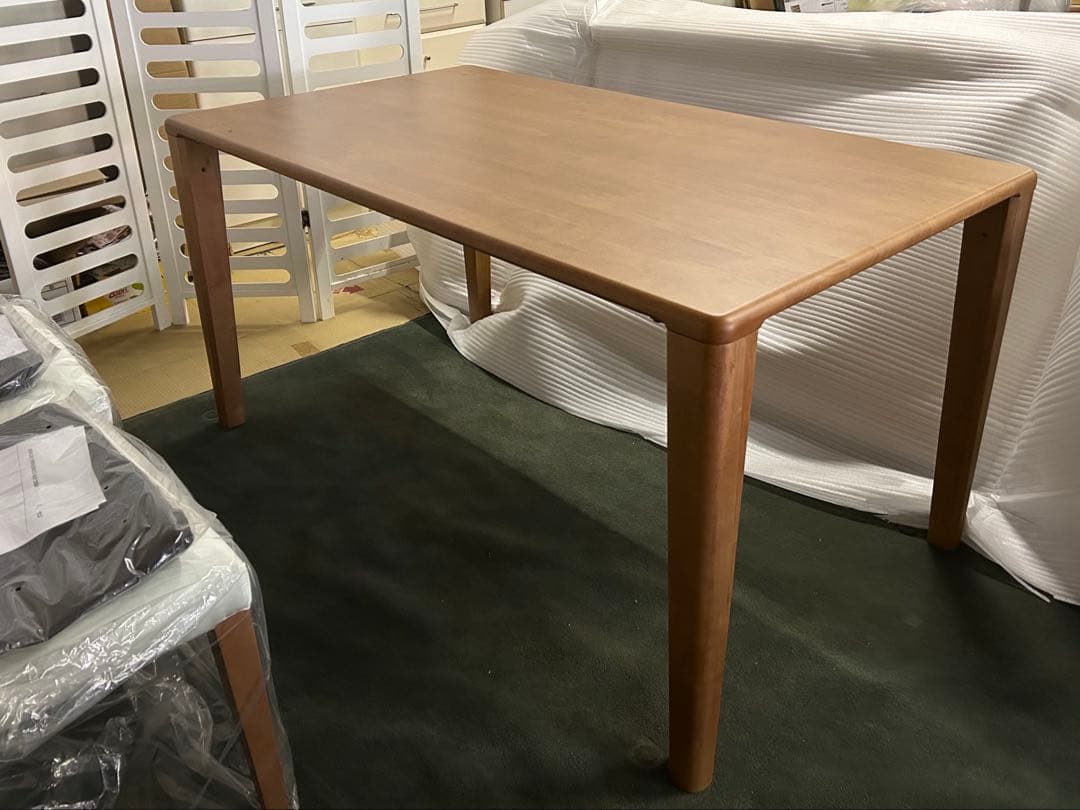 飛騨家具 ダイニングテーブル　椅子４脚セット　ステルス　布団レス　ヒータ　展示品