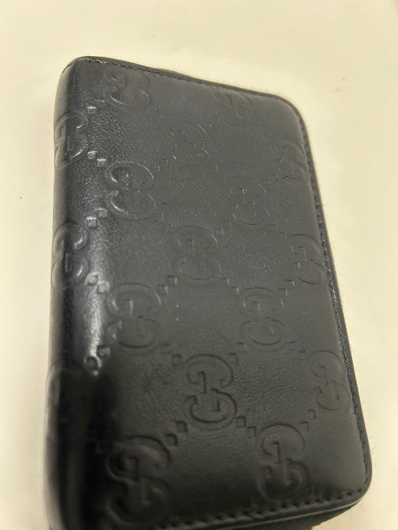 GUCCI ブラック GGパターン ケース