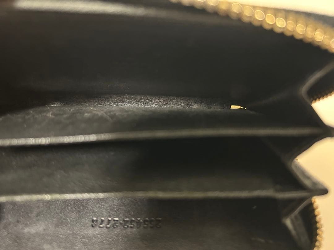 GUCCI ブラック GGパターン ケース