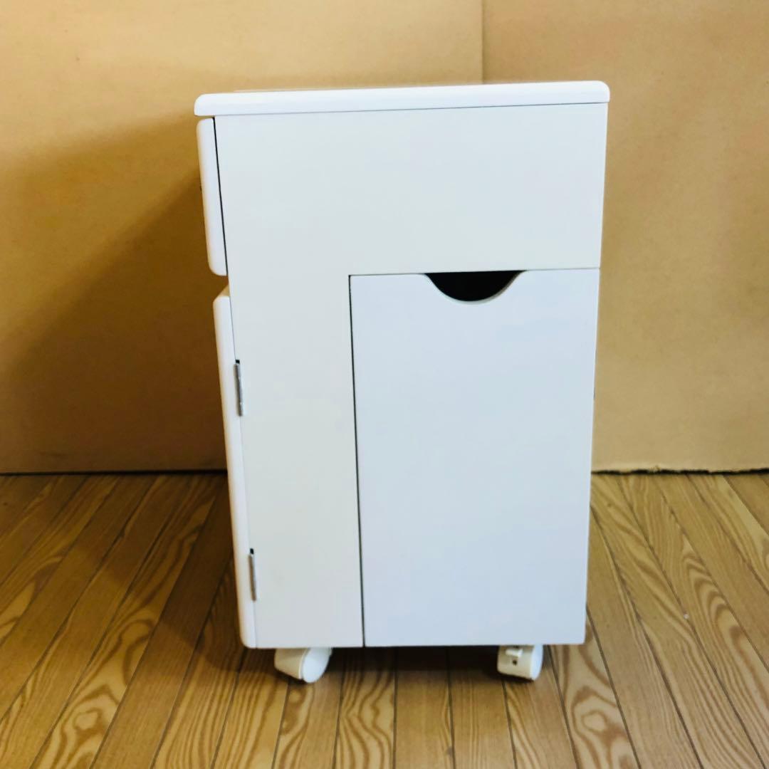 コスメワゴン　ドレッサー