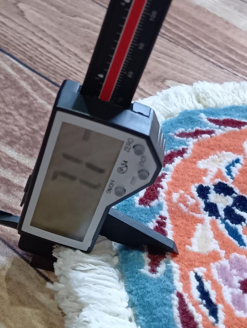 ペルシャ絨毯　ナイン　座布団　手織り　イラン　ハート(1)