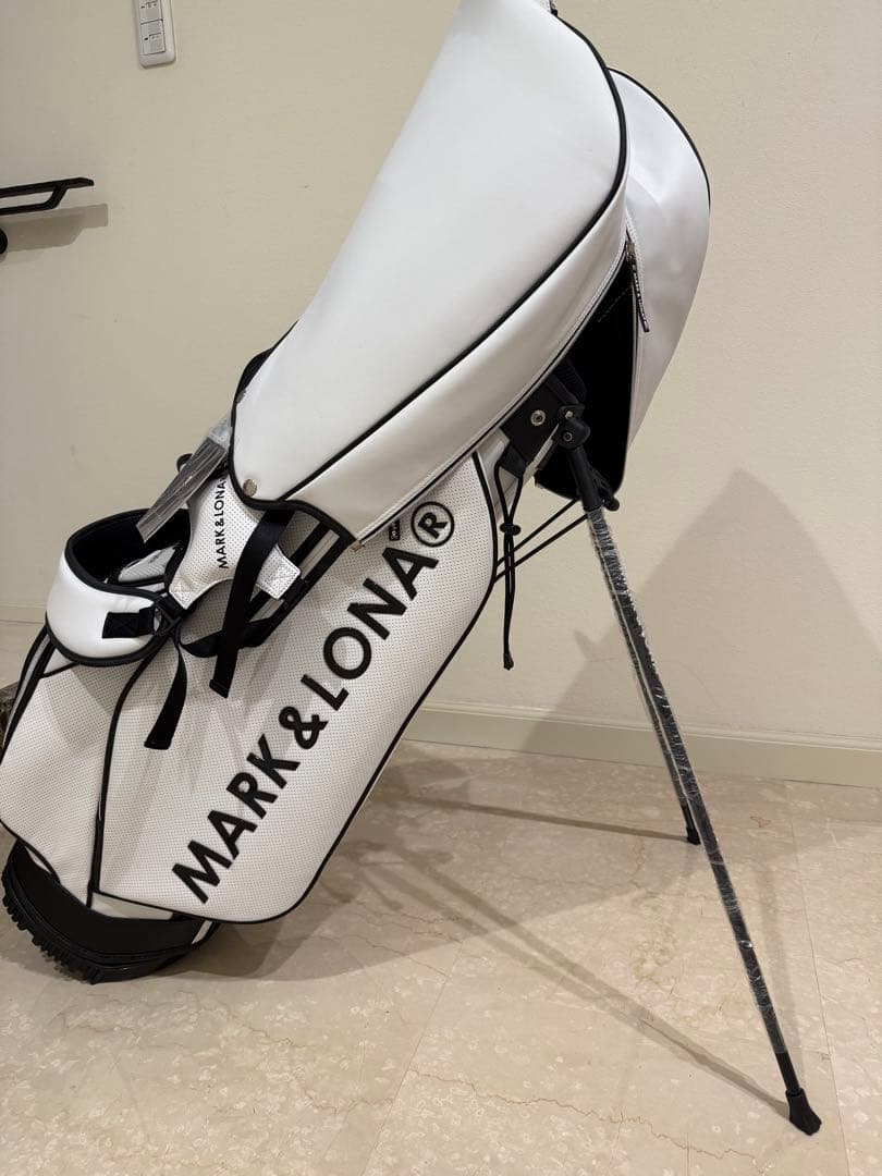 マーク&ロナ スタンド型キャディバック　 ホワイト 正規品　新品未使用　タグ付