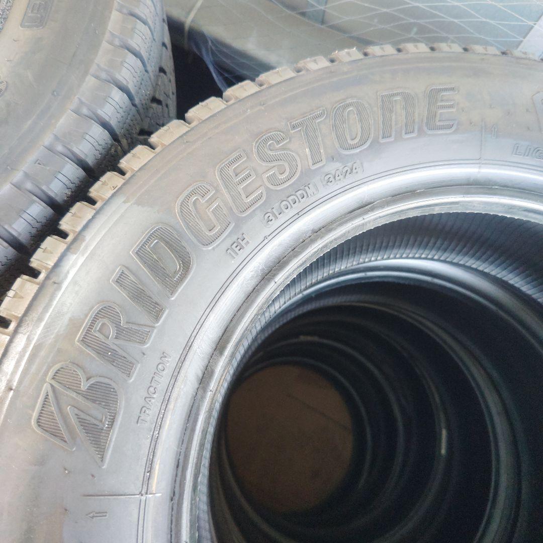 BRIDGESTONE BLIZZAK 205/70R16 LT 2024年製