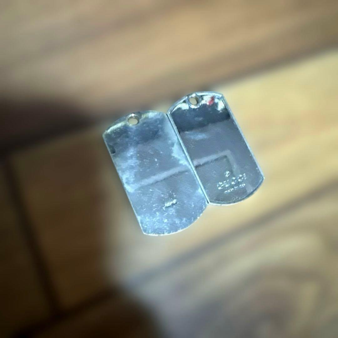 ゴ*ス様 グッチ ドッグタグ