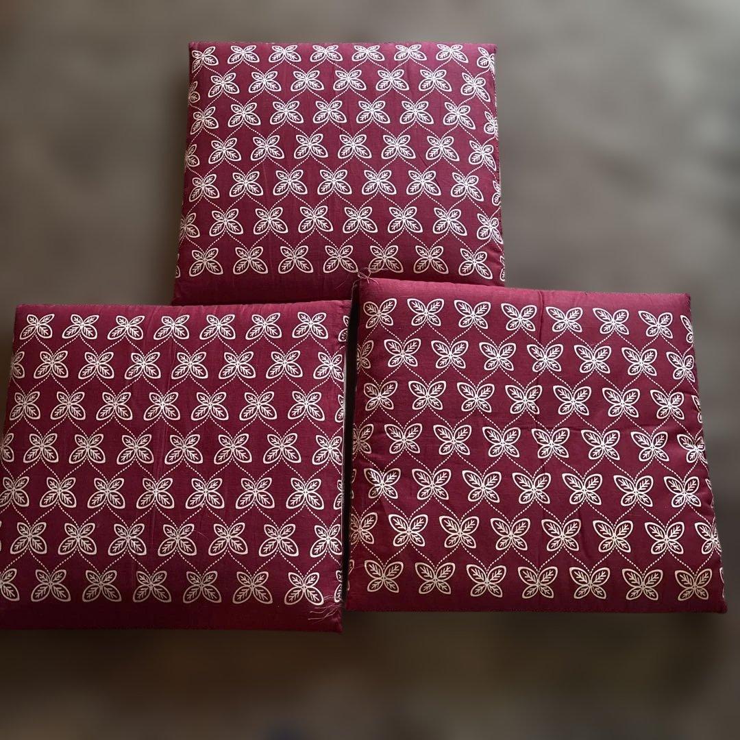 バルドゥンジ色の花柄座布団 3個セット