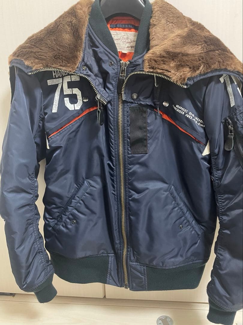 最値下げ　 AVIREX ネイビー MA-1ジャケット