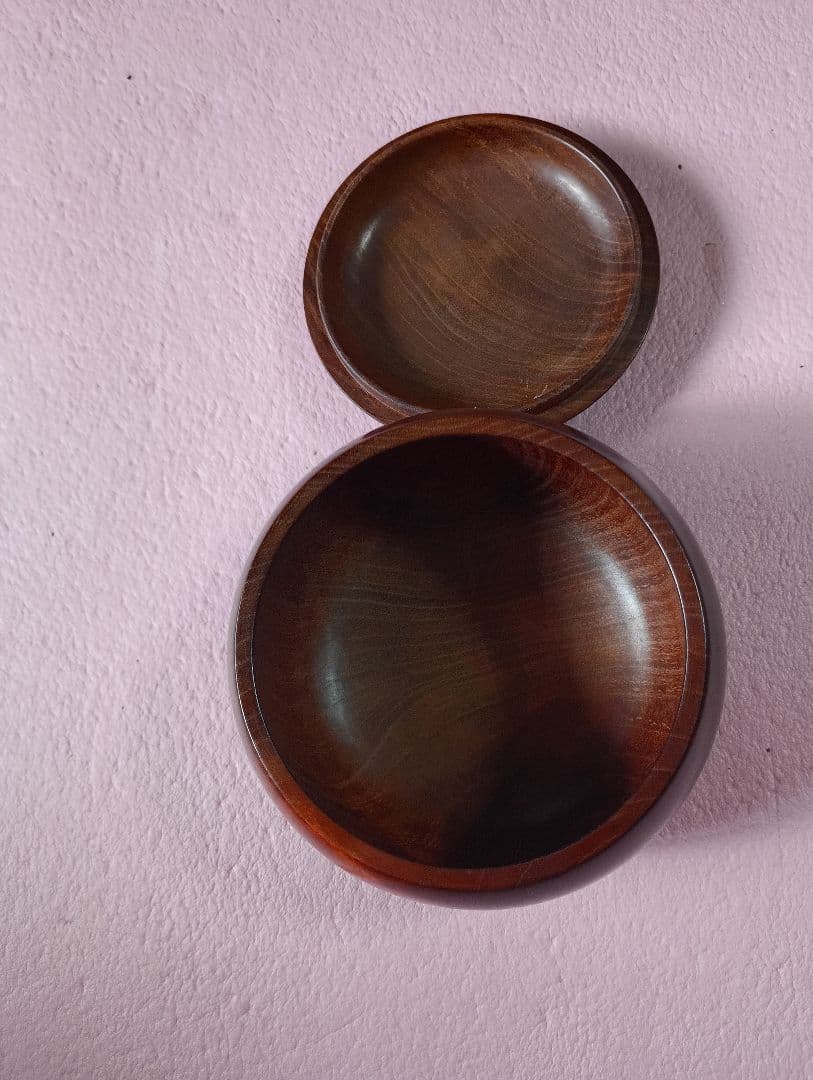 値下げ ! 囲碁石セット （蛤& 那智黒）島碁笥？入り