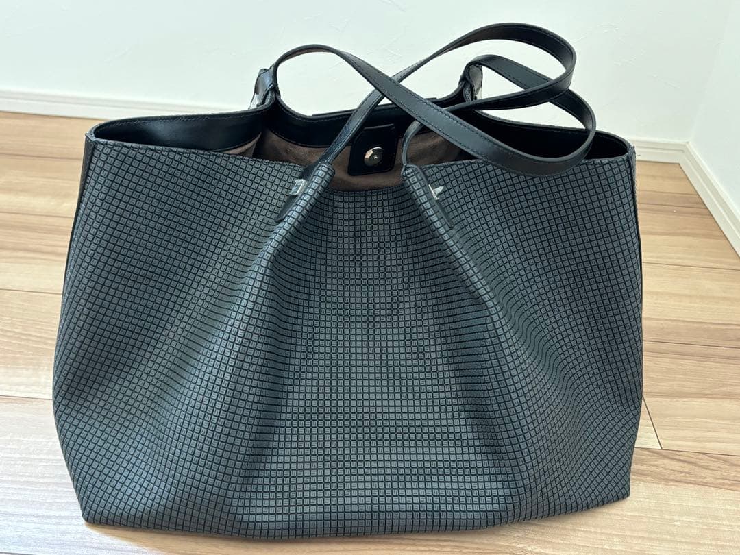 Serapian ブラック トートバッグ