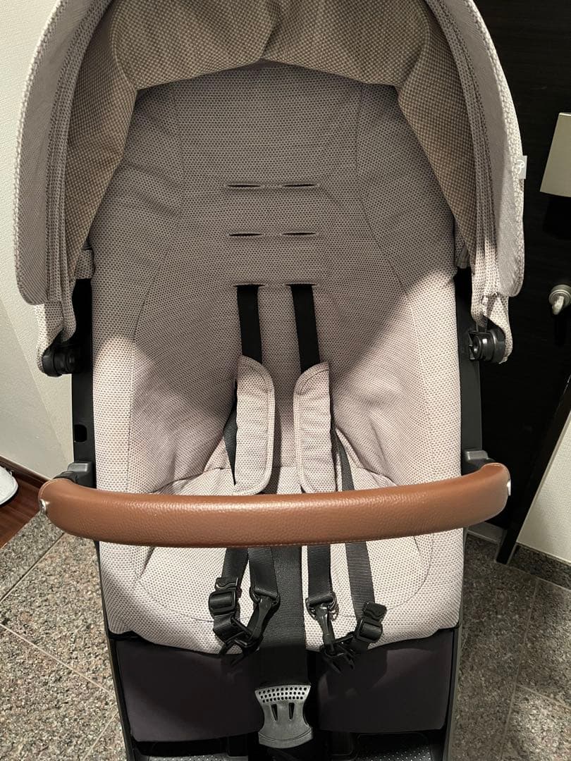 STOKKE ストッケ エクスプローリーV6