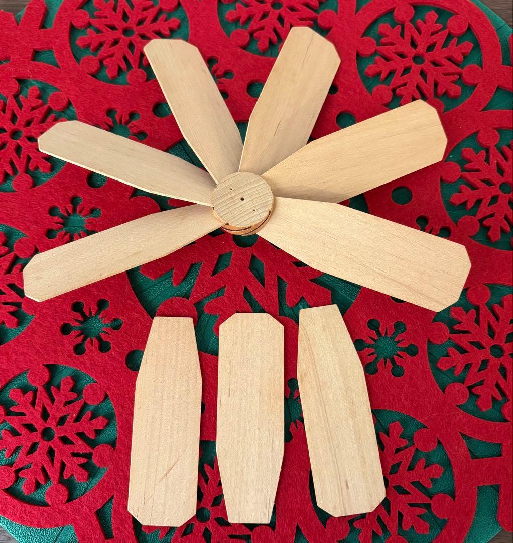 ドイツ　木製　クリスマスピラミッド