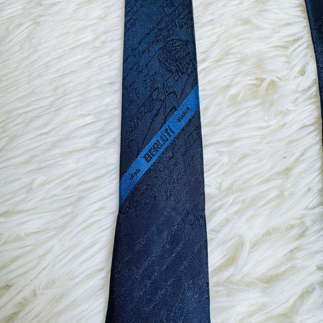 未使用品級✨ ベルルッティ カリグラフィ ネクタイ ネイビー 剣幅7.5cm