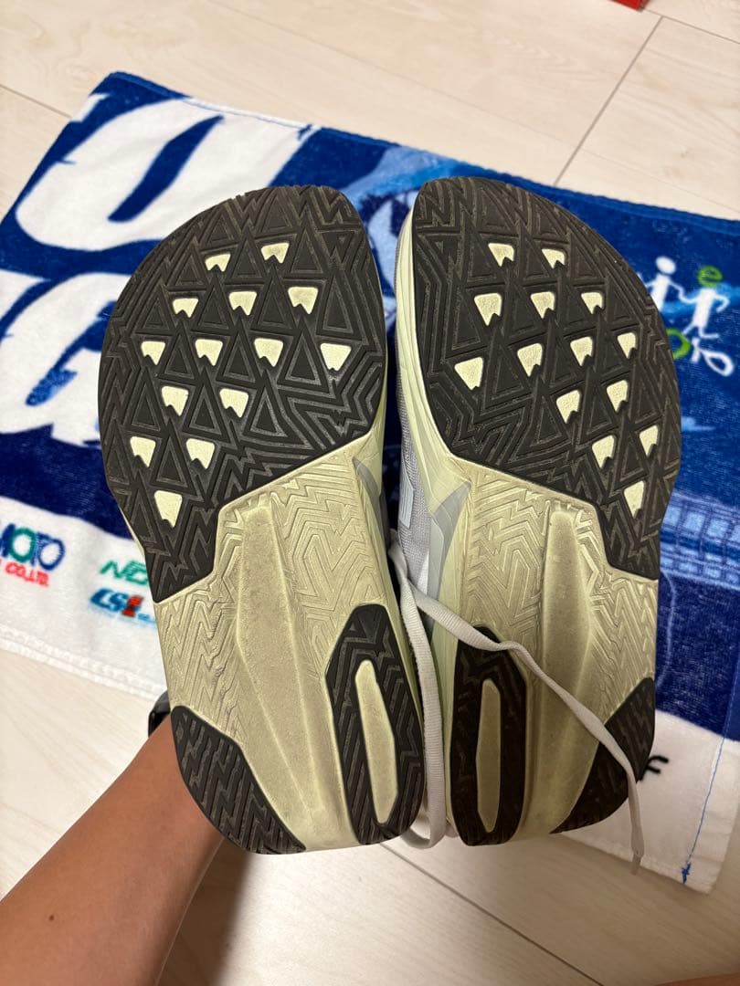 ニューバランス レベルv5 25.5