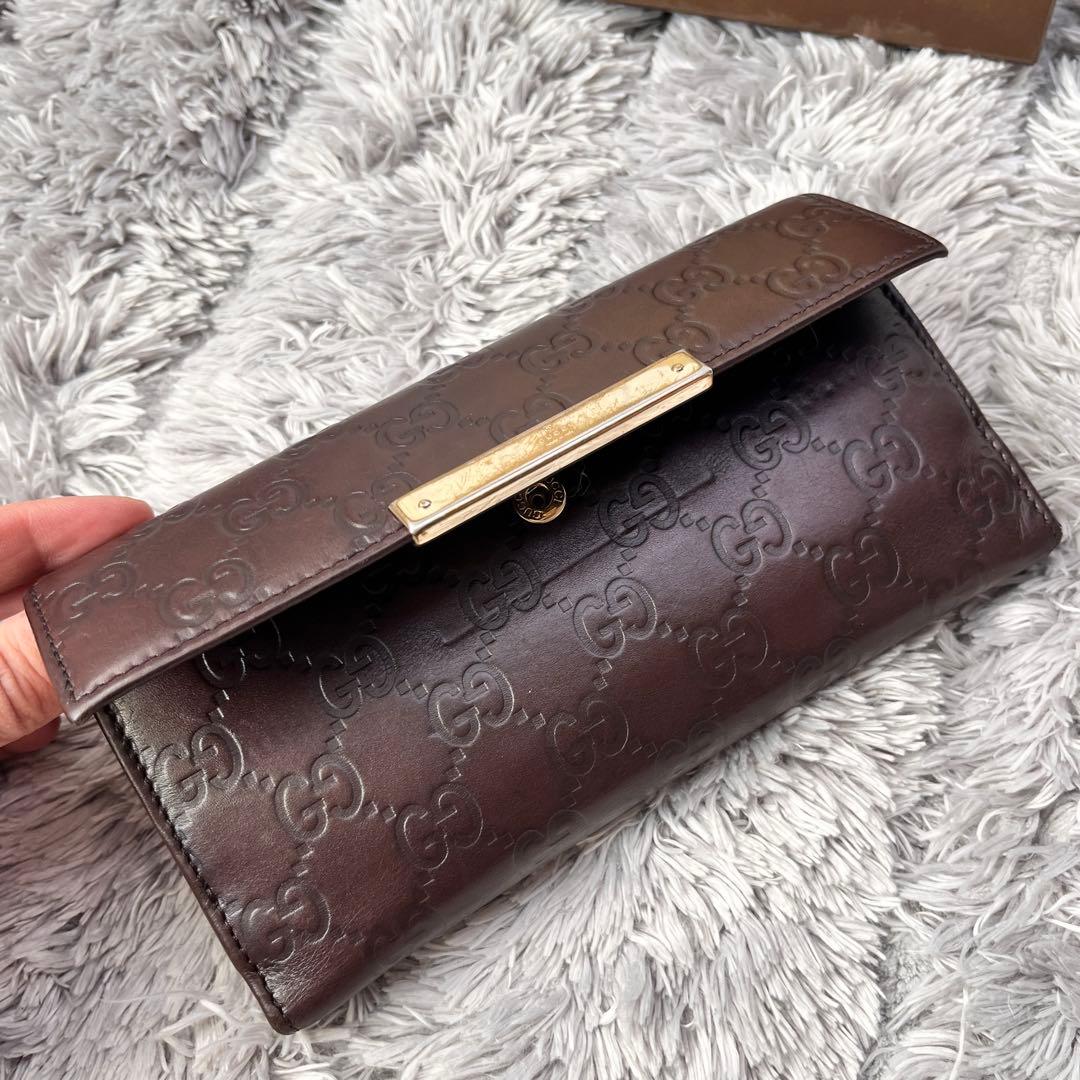 良品✨GUCCI シマ　長財布　ダークブラウン　ロゴプレート　Wホック
