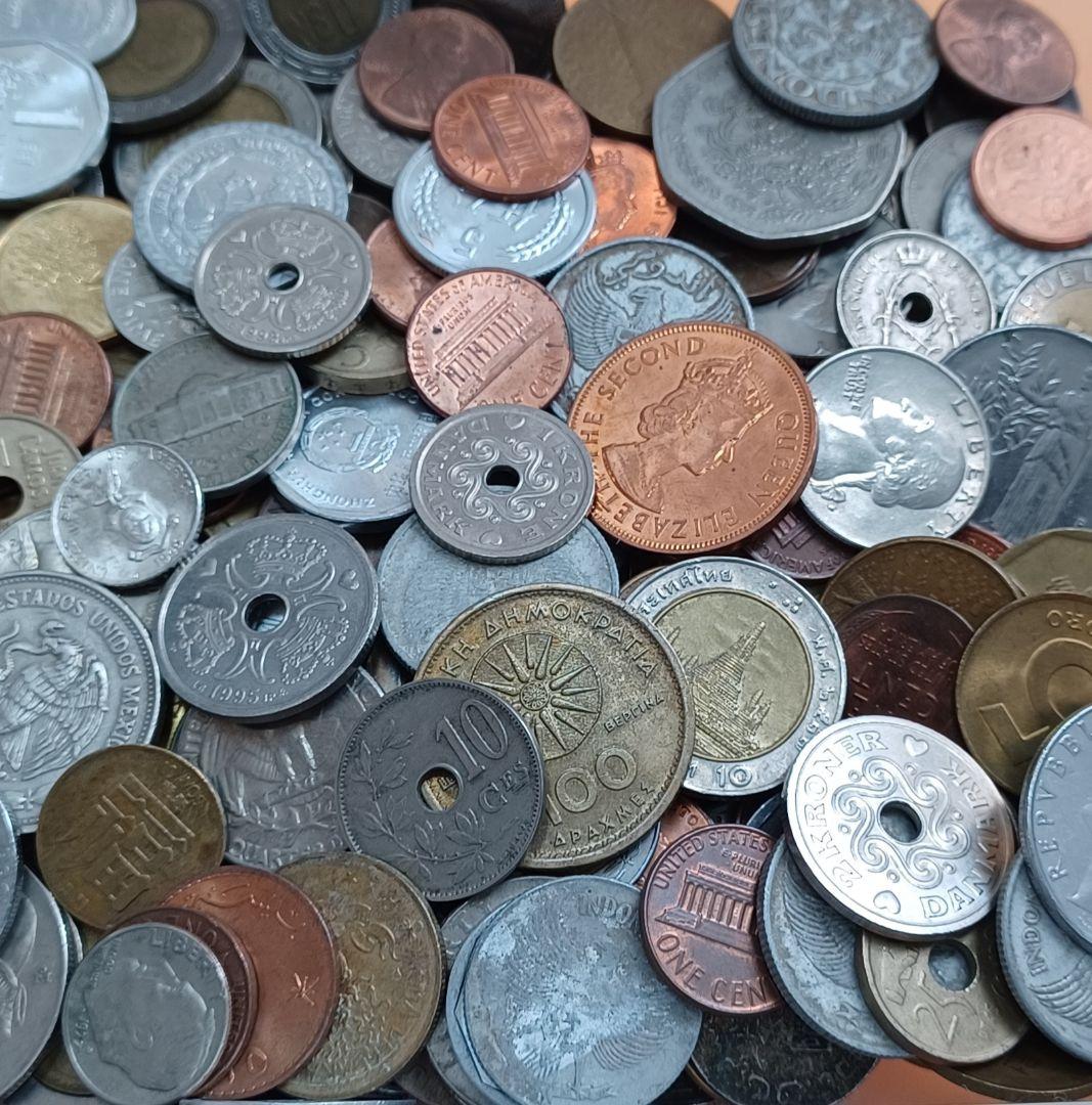 重さ約1.7kg分の海外(外国)硬貨 【銀貨1点おまけ付き♪】