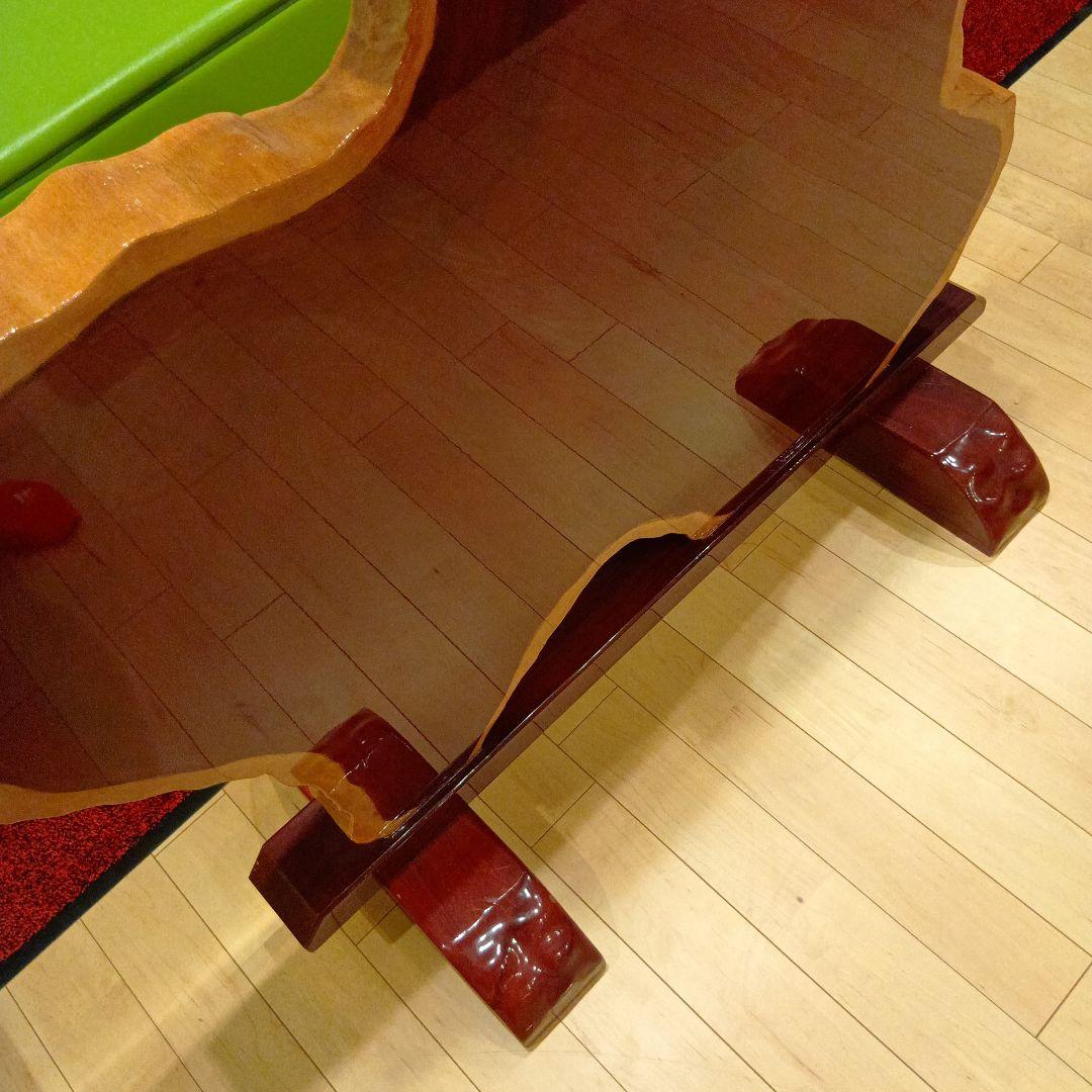 木製衝立（かりん） 赤色 不規則な形状