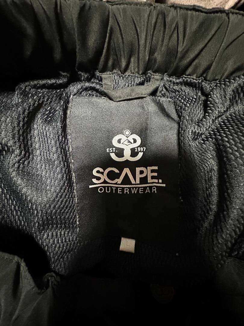 新品未使用　エスケイプ　スノーウェアscape outerwearセットアップ