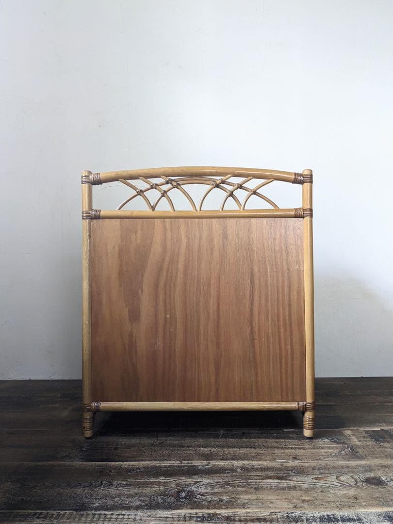 【田代】ラタン製 ガラスチェスト 3段 キャビネット 籐家具