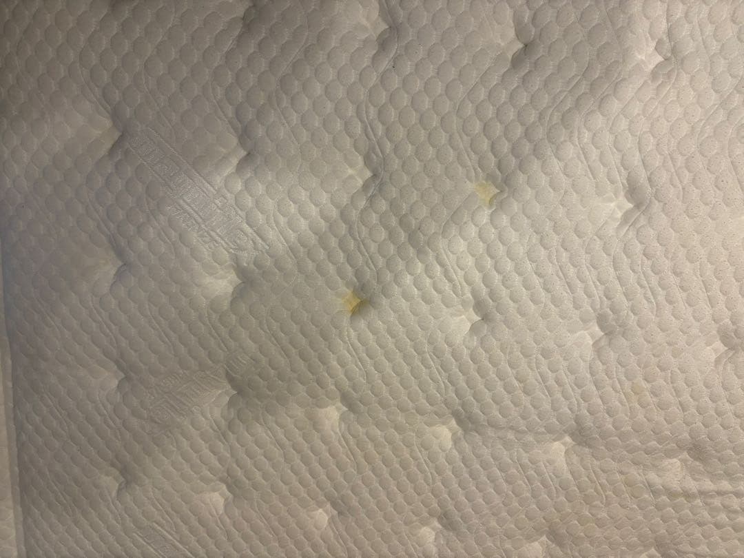 magniflex クイーンサイズ　フレーム付き 元値段70万円　〆切2月20日