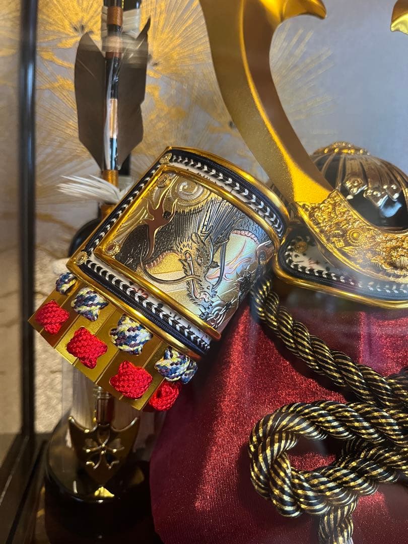 【新品未使用】兜アクリルケース入り　五月人形