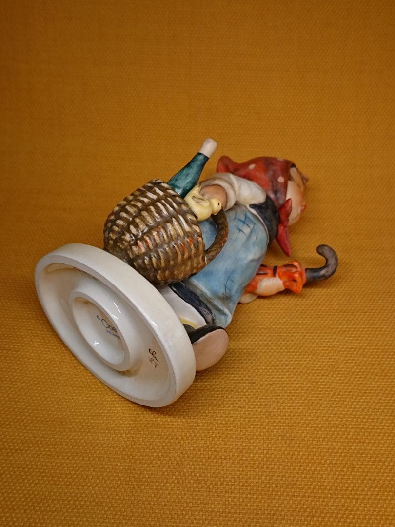 【美品】人形　西ドイツ　色絵　陶器　置物　インテリア　工芸品　美術品　A2923